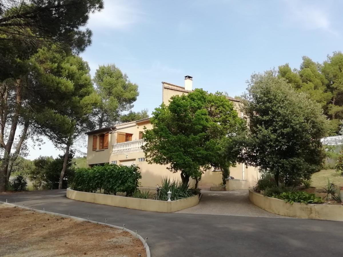 Studio Meuble Independant Chez L'Habitant Uchaux Dış mekan fotoğraf