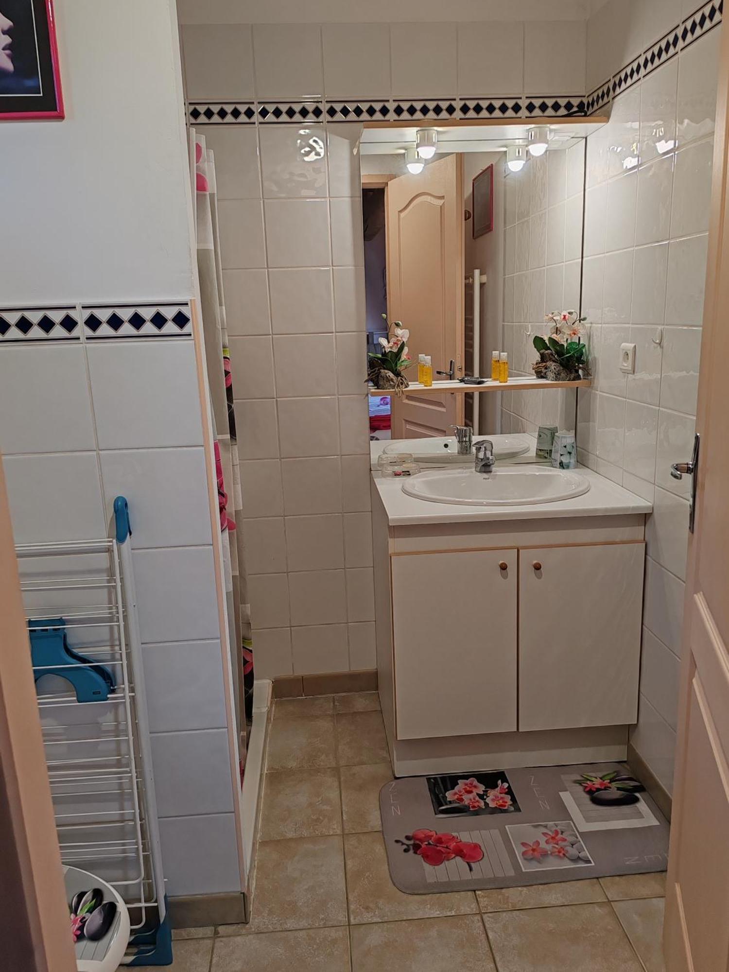 Studio Meuble Independant Chez L'Habitant Uchaux Dış mekan fotoğraf